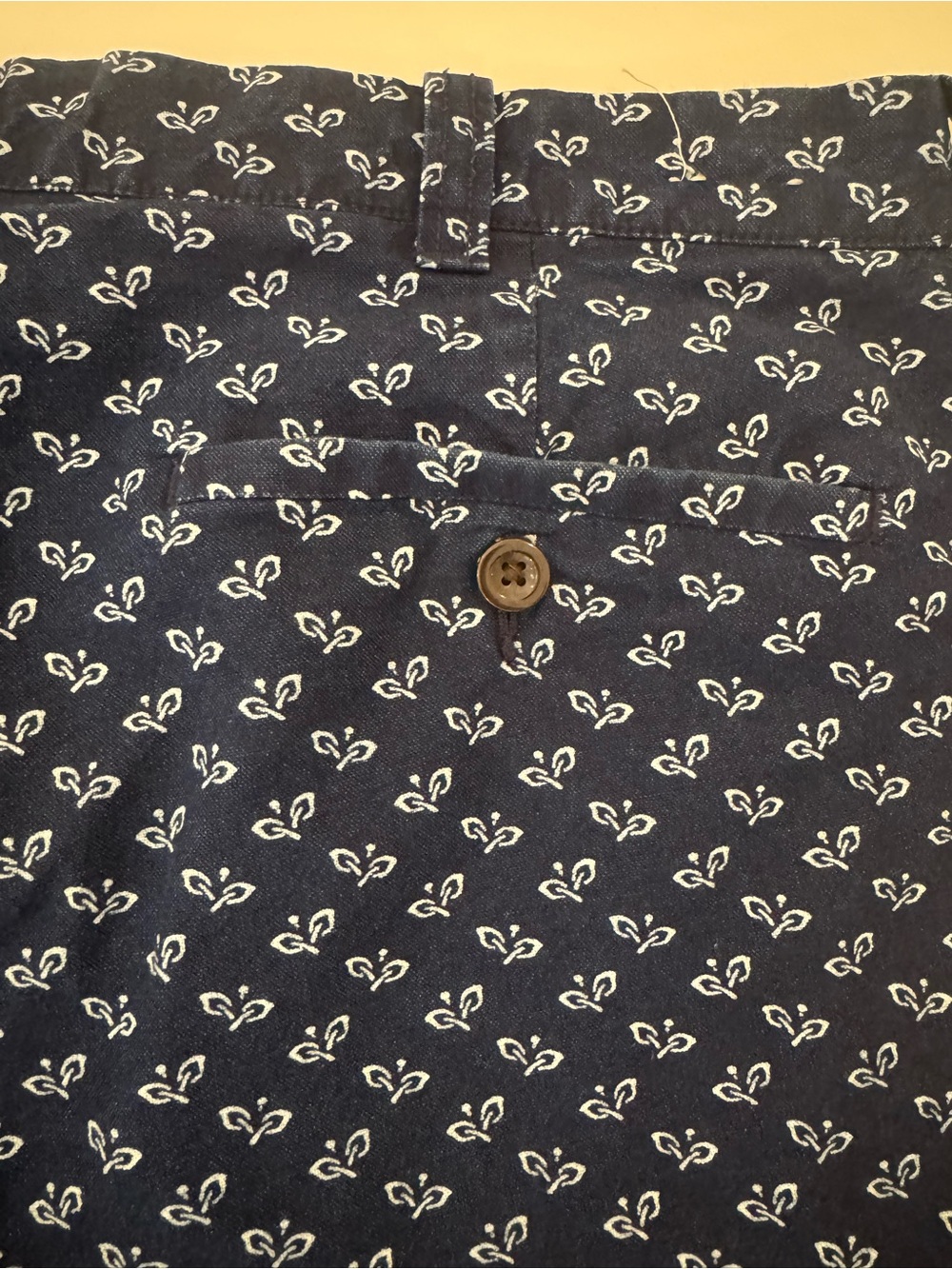 J. Crew Men’s Cotton Chino Navy Blue Printed Flat-Front Men’s Shorts size 34 - Picture 6 of 8